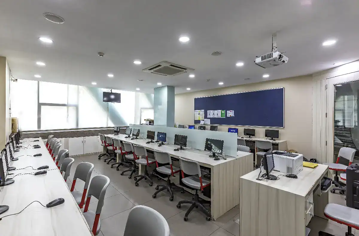 Interior Design for Schools (2)